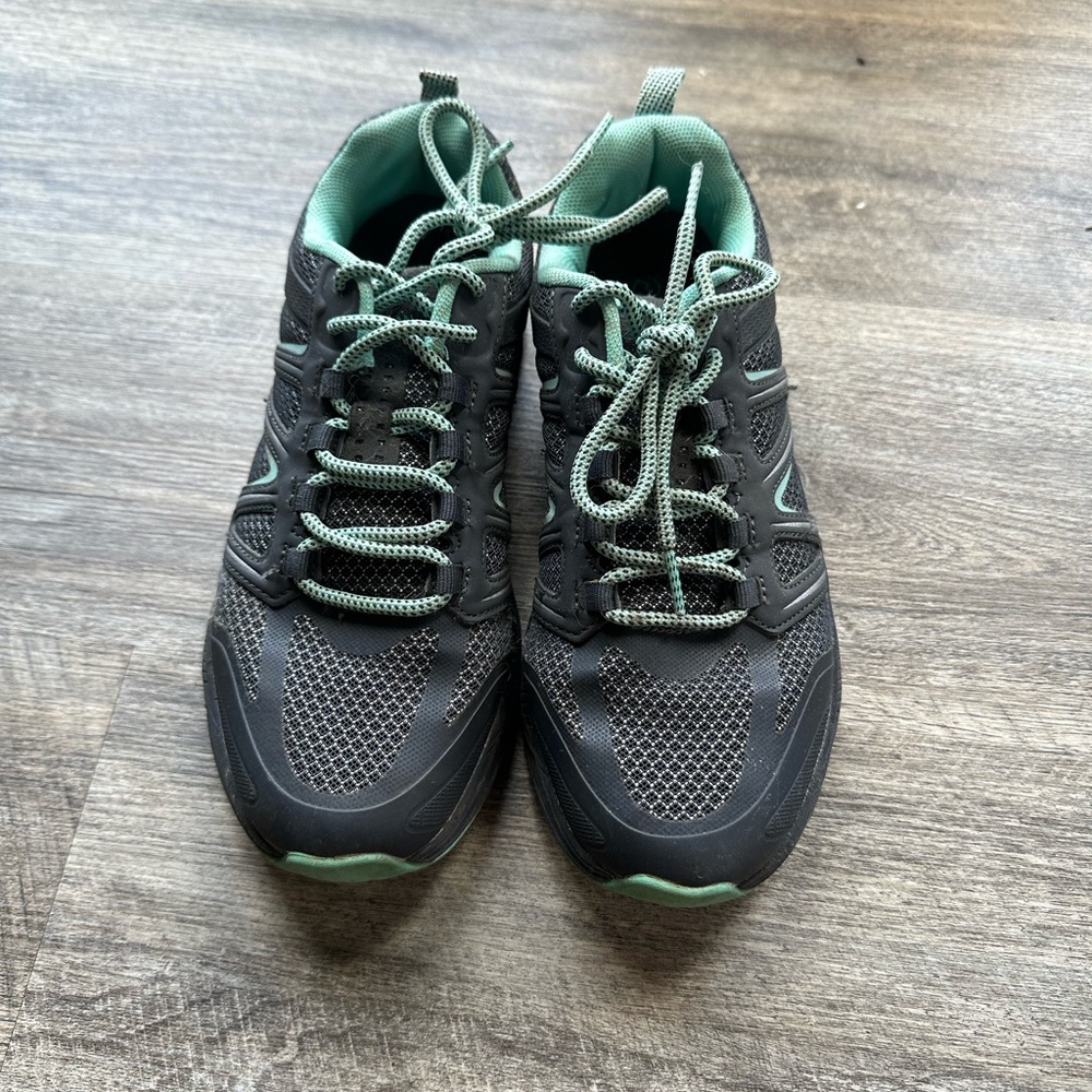 Magellan hiking shoes